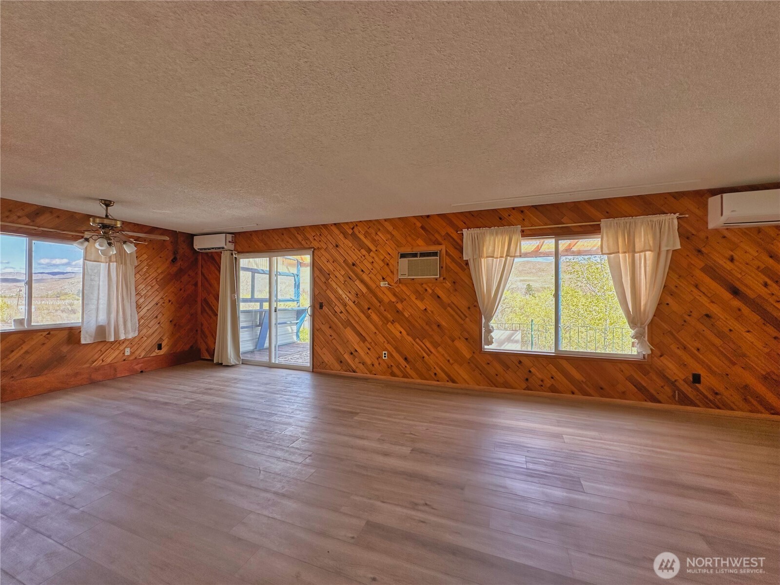 284 Monse Bridge Road , Brewster, WA 98812