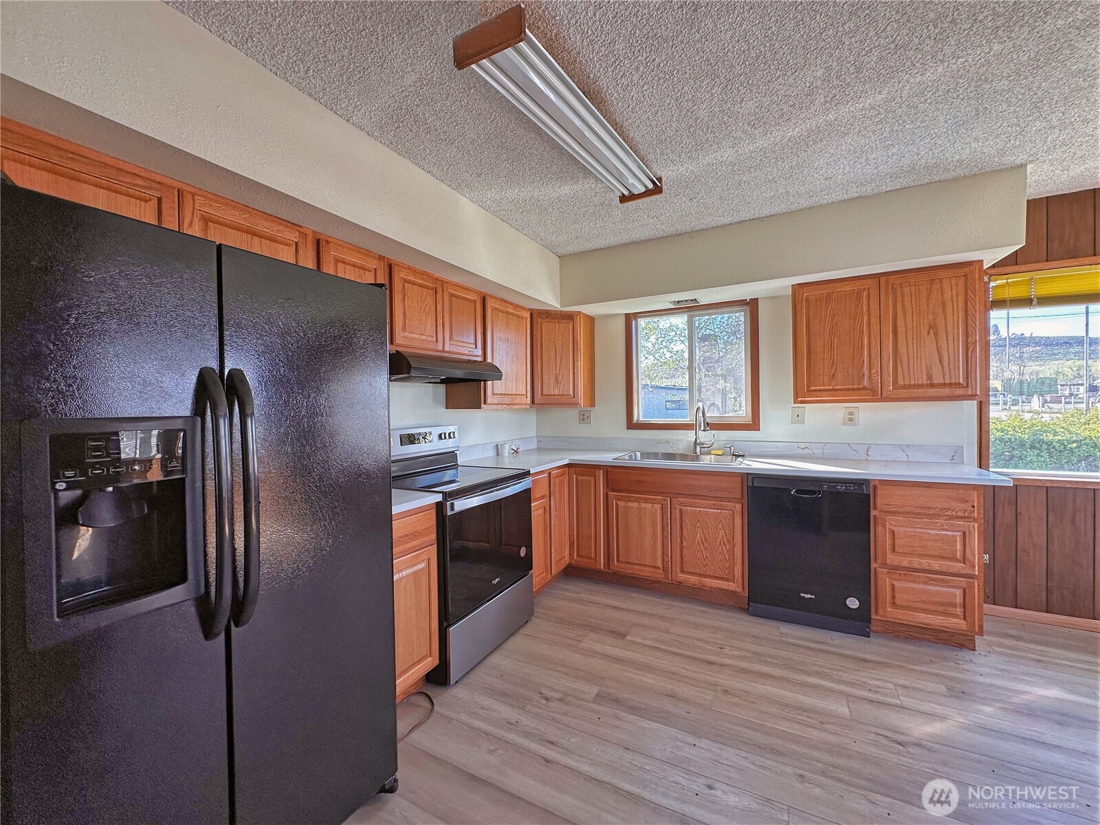 284 Monse Bridge Road , Brewster, WA 98812