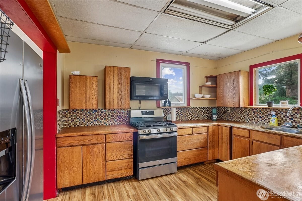7279 B Avenue , Concrete, WA 98237