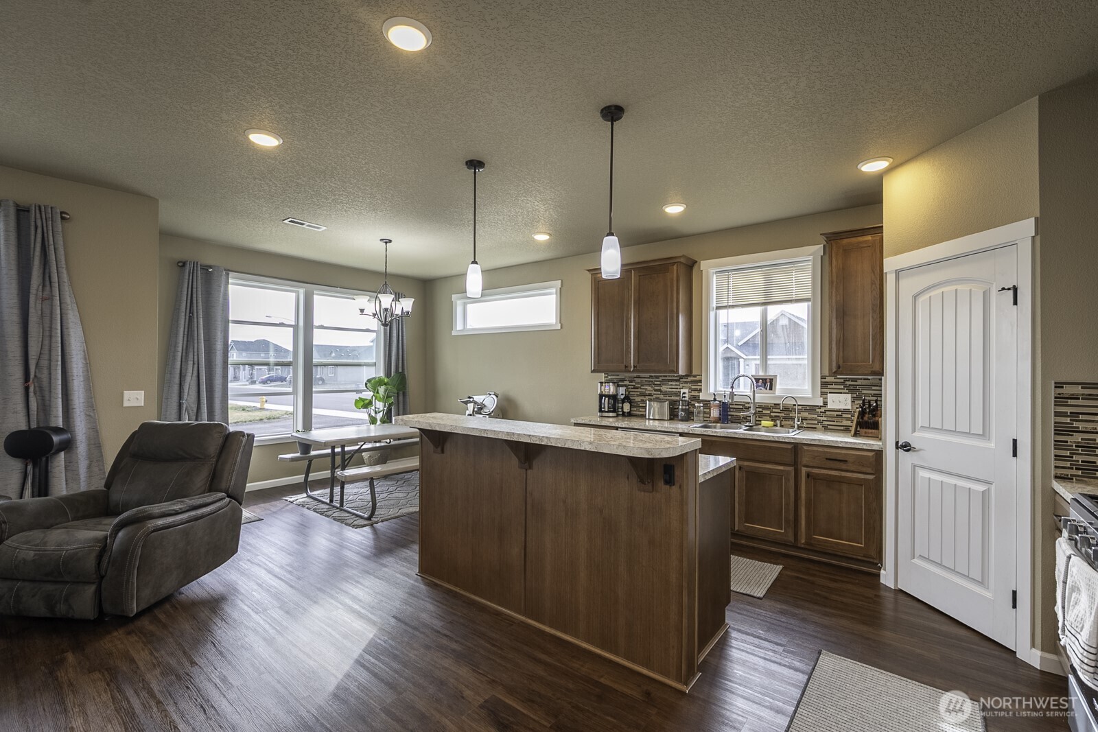702 K St NE , Quincy, WA 98848