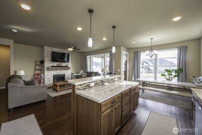 702 K St NE , Quincy, WA 98848 - Photo 14