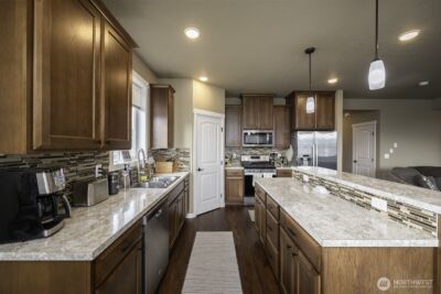 702 K St NE , Quincy, WA 98848 - Photo 15