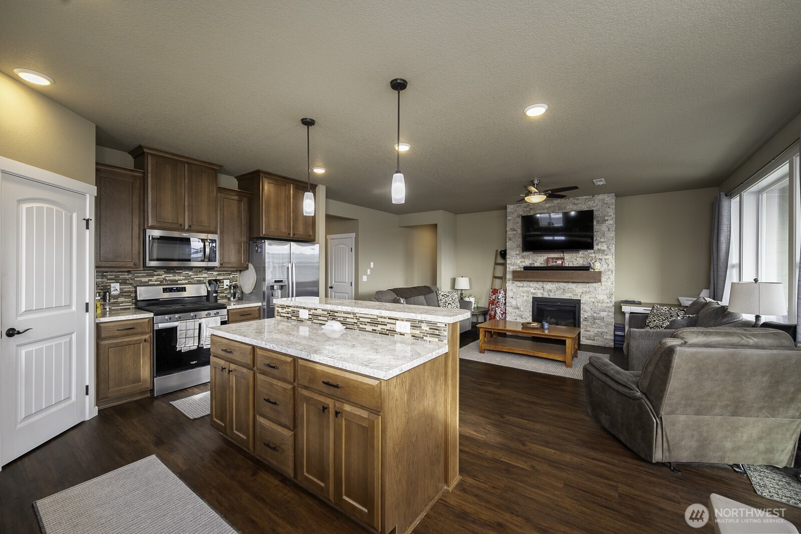 702 K St NE , Quincy, WA 98848