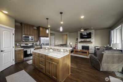 702 K St NE , Quincy, WA 98848 - Photo 16