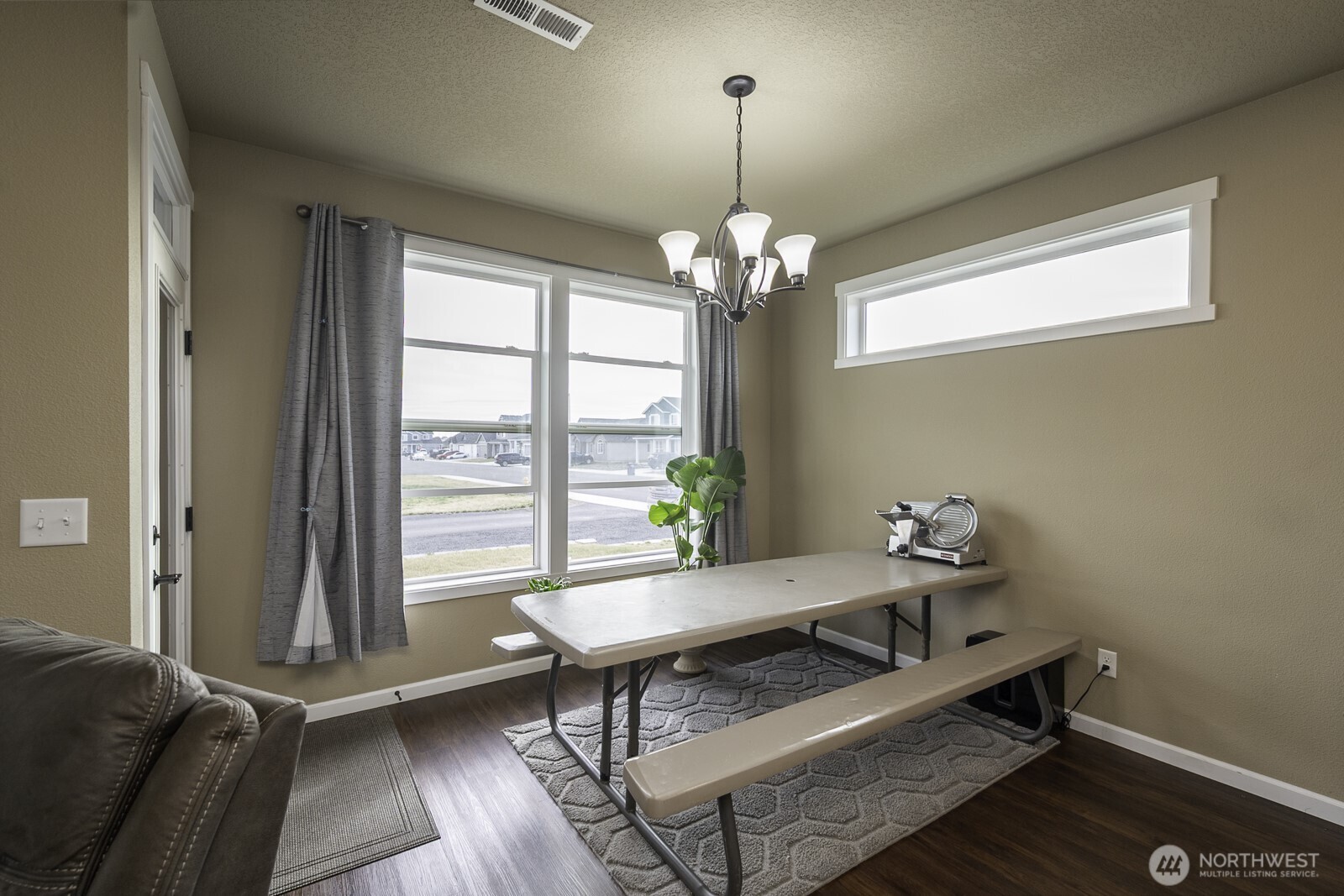 702 K St NE , Quincy, WA 98848
