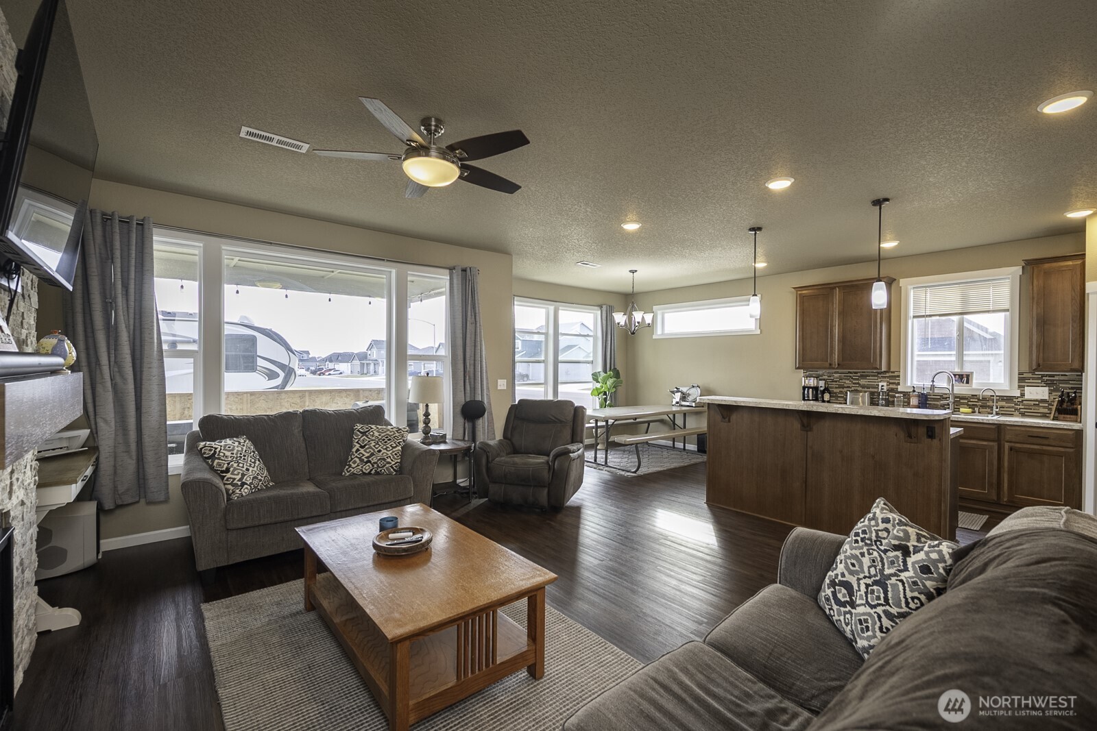 702 K St NE , Quincy, WA 98848