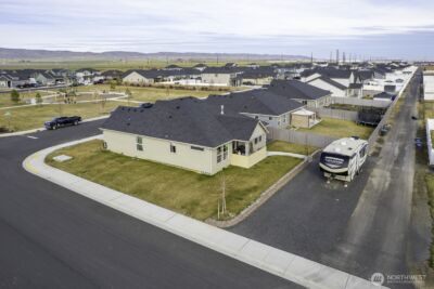702 K St NE , Quincy, WA 98848 - Photo 5