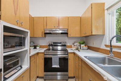 12808 SE 158th St , Renton, WA 98058 - Photo 8