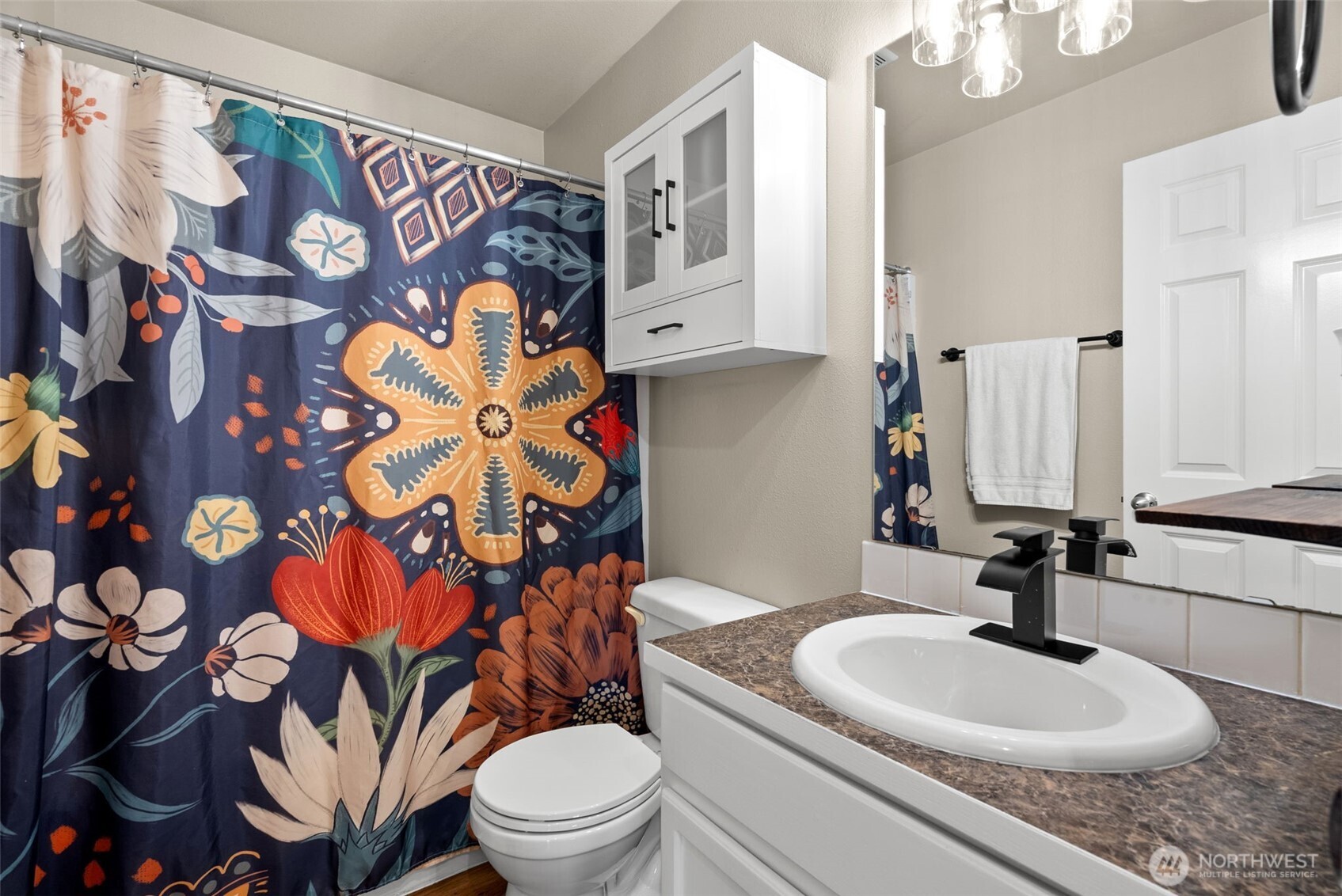 648 Rivenhurst Street , Bremerton, WA 98310