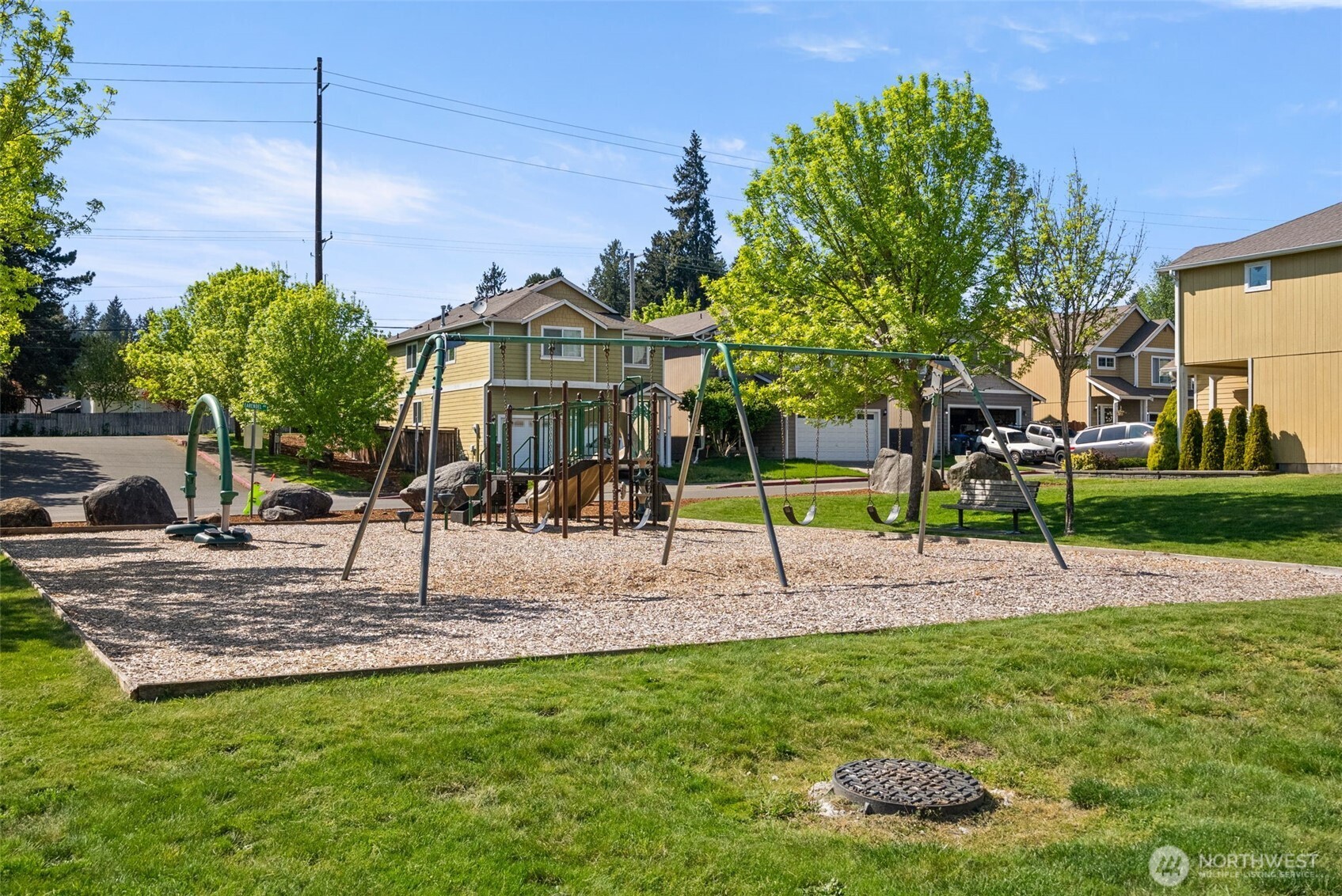 648 Rivenhurst Street , Bremerton, WA 98310