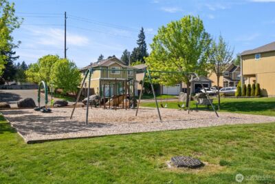 648 Rivenhurst Street , Bremerton, WA 98310 - Photo 27