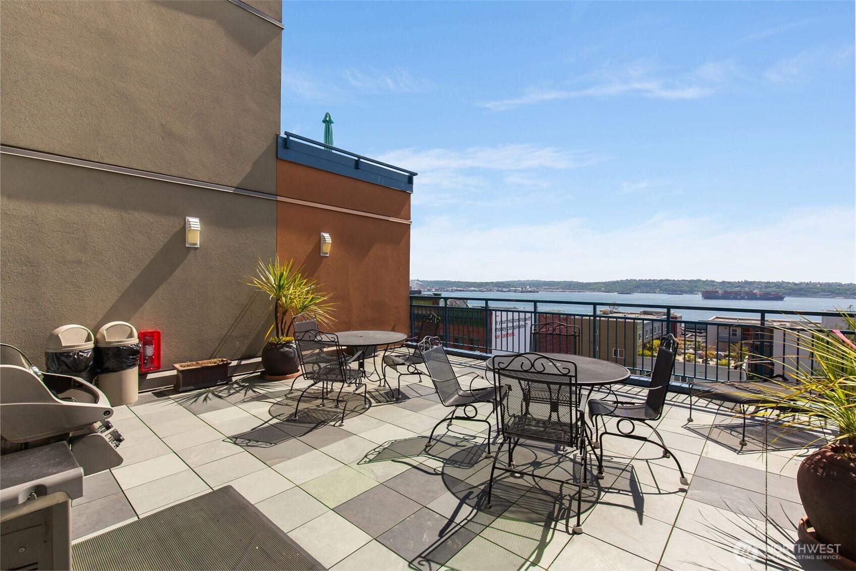 2415 2nd Avenue #750, Seattle, WA 98121
