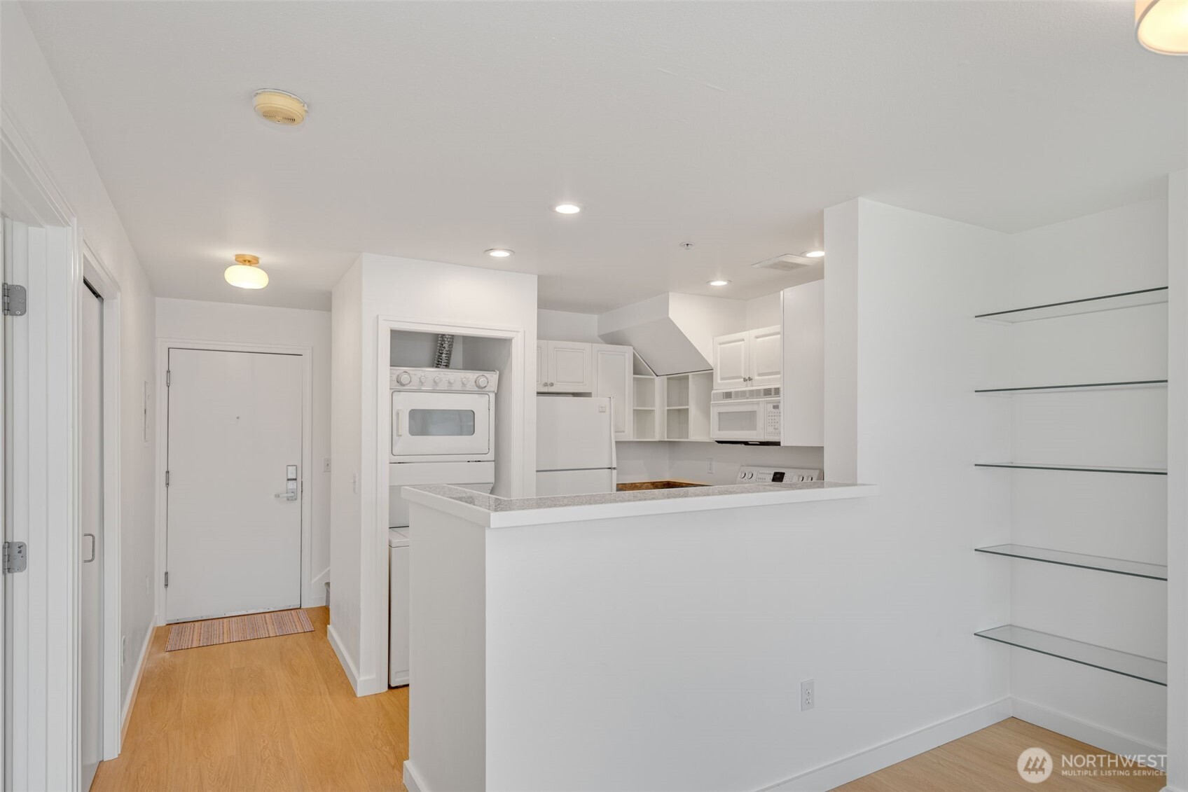 2415 2nd Avenue #750, Seattle, WA 98121