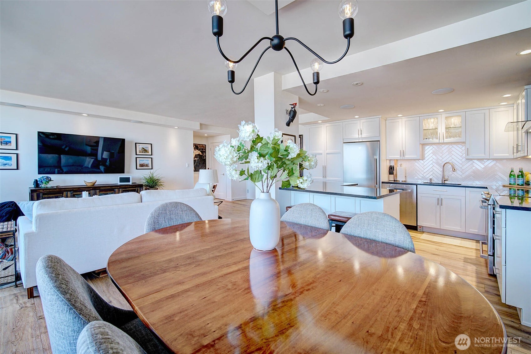 6535 Seaview Avenue NW #505B, Seattle, WA 98117