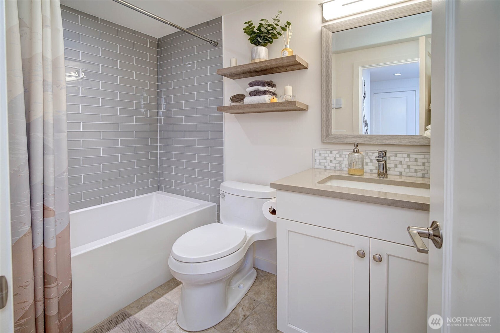 6535 Seaview Avenue NW #505B, Seattle, WA 98117