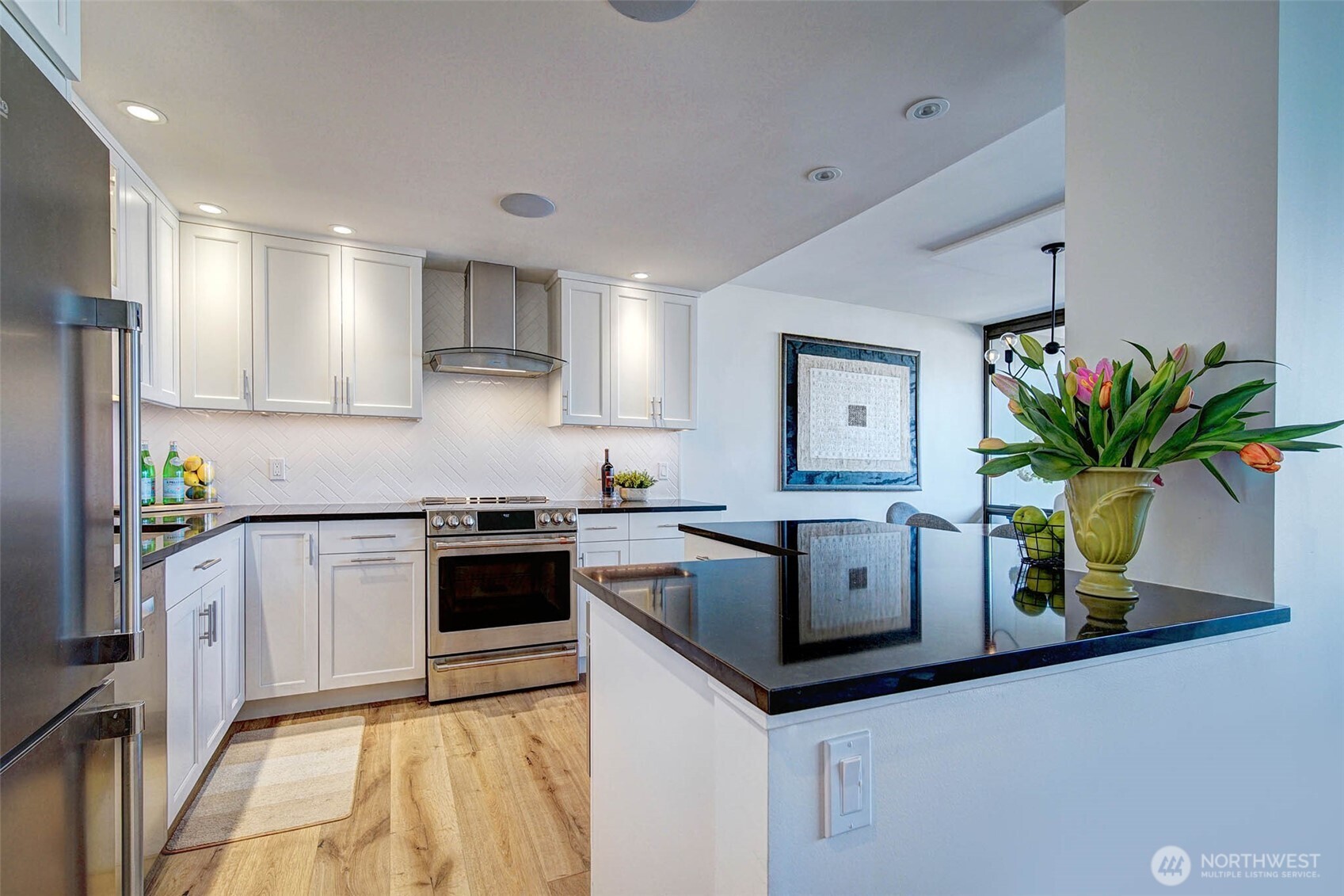6535 Seaview Avenue NW #505B, Seattle, WA 98117