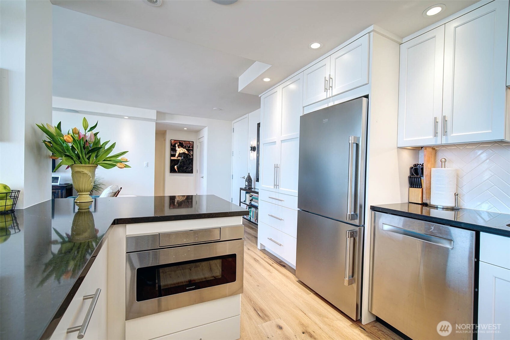 6535 Seaview Avenue NW #505B, Seattle, WA 98117