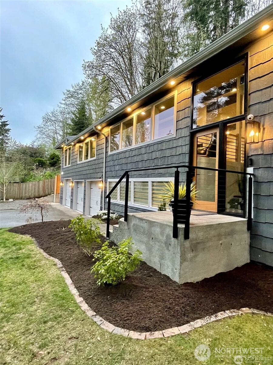 20231 37th Avenue NE, Lake Forest Park, WA 98155