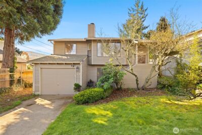 917 N 100th Street , Seattle, WA 98133 - Photo 1