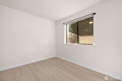 917 N 100th Street , Seattle, WA 98133 - Photo 22