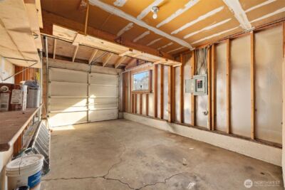 917 N 100th Street , Seattle, WA 98133 - Photo 28