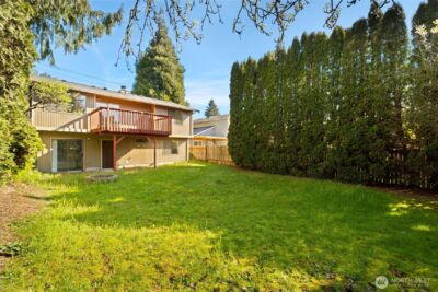 917 N 100th Street , Seattle, WA 98133 - Photo 32