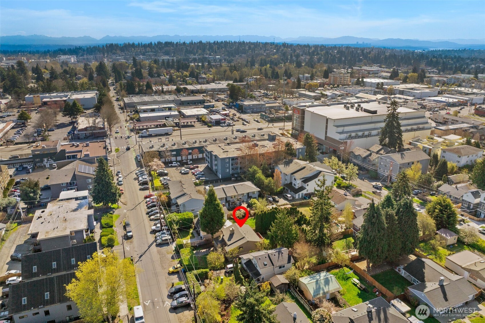 917 N 100th Street , Seattle, WA 98133