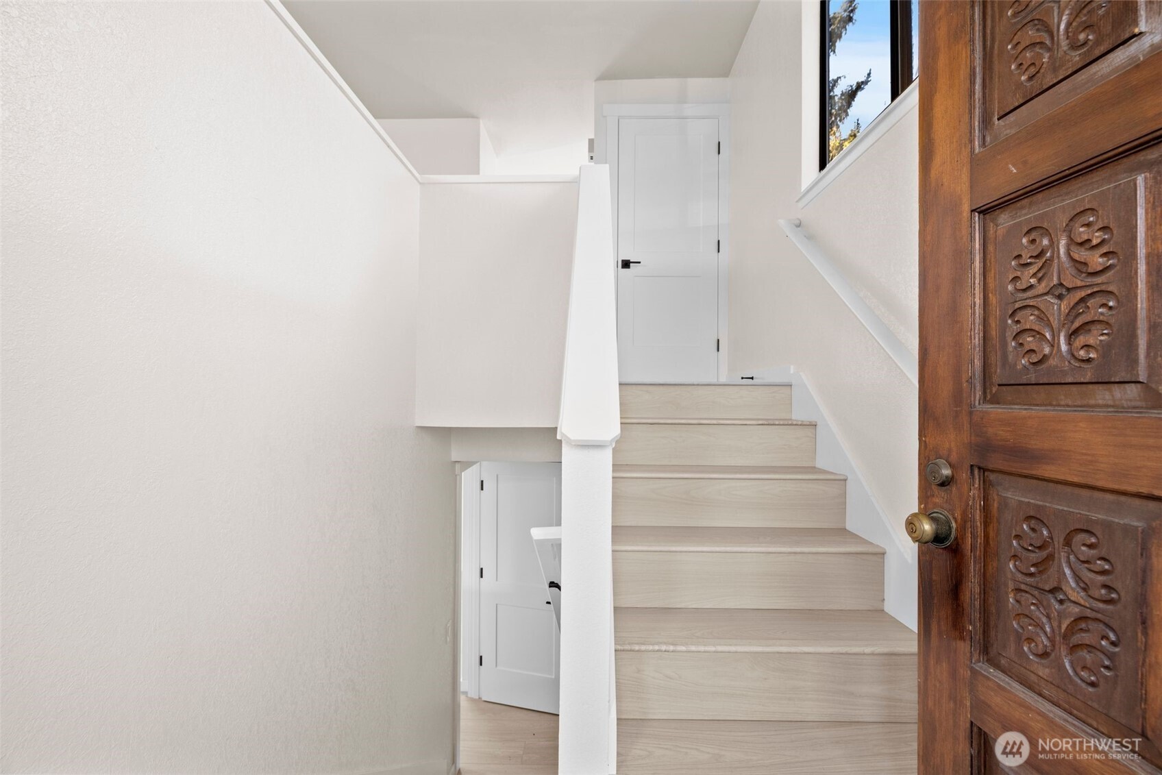 917 N 100th Street , Seattle, WA 98133