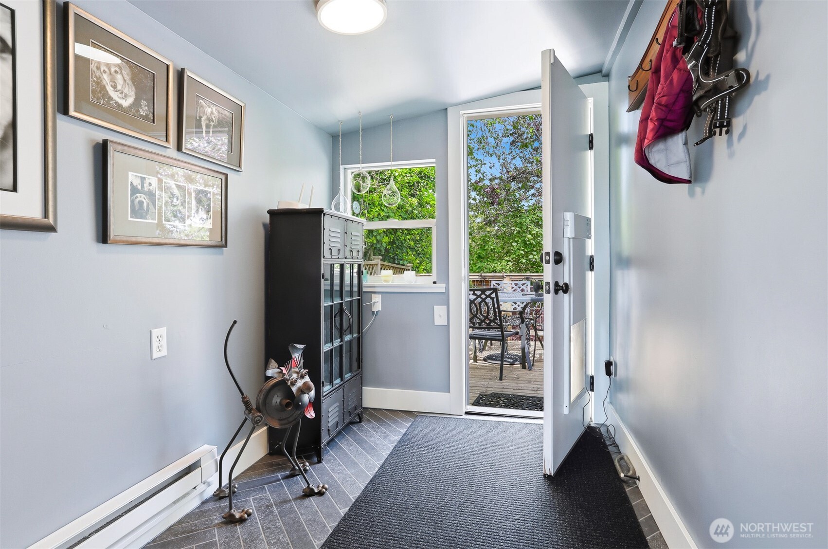 4830 S Orcas Street , Seattle, WA 98118