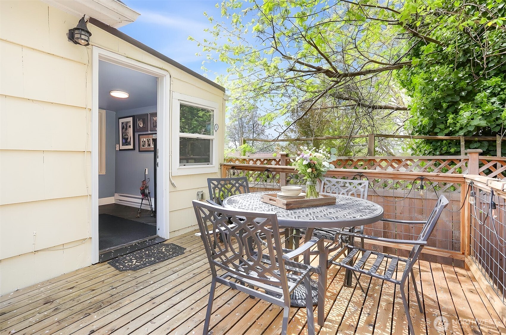 4830 S Orcas Street , Seattle, WA 98118
