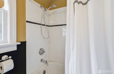 4830 S Orcas Street , Seattle, WA 98118 - Photo 23