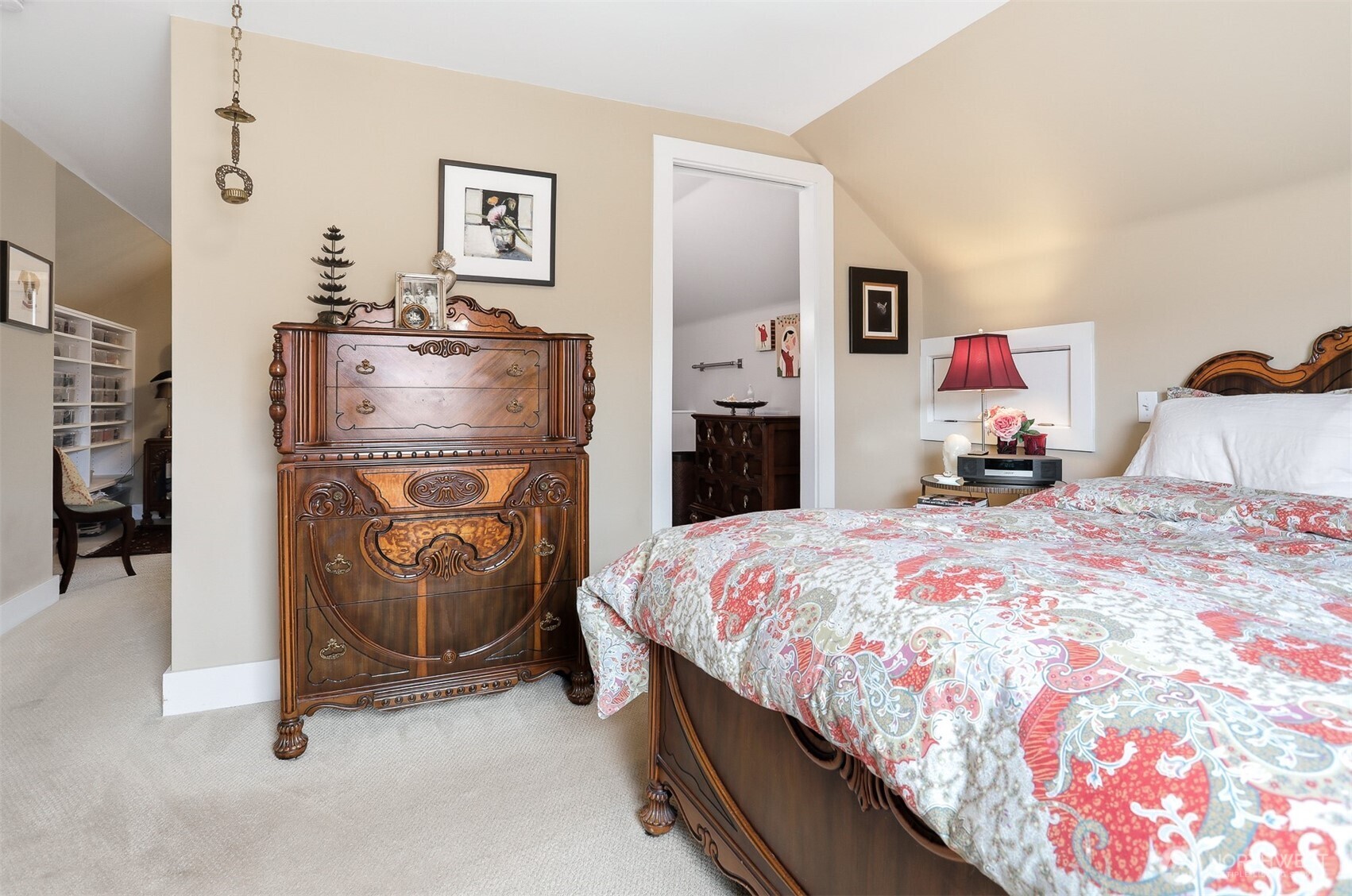 4830 S Orcas Street , Seattle, WA 98118
