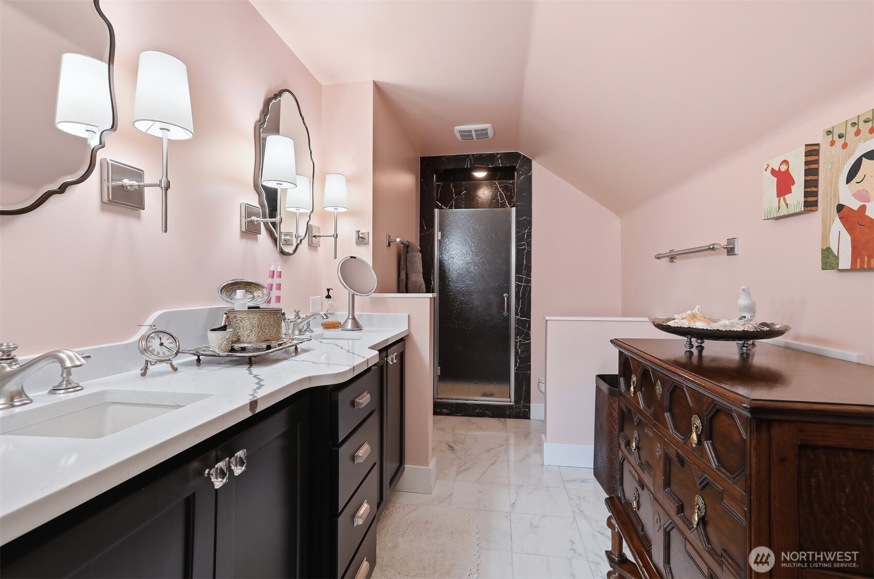 4830 S Orcas Street , Seattle, WA 98118