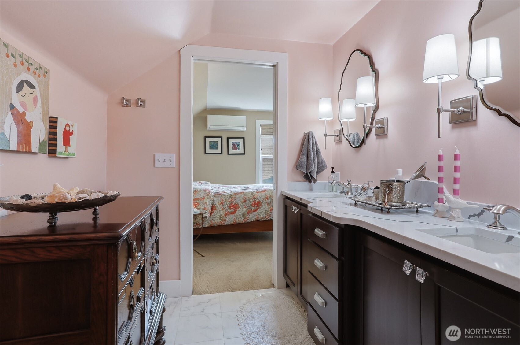 4830 S Orcas Street , Seattle, WA 98118