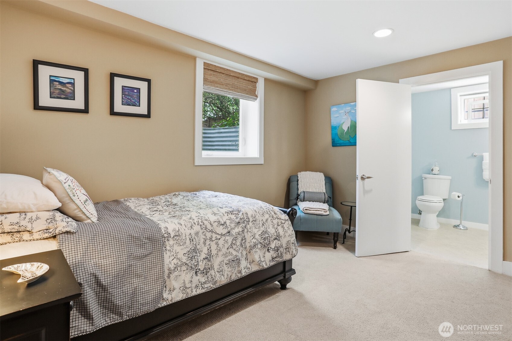 4830 S Orcas Street , Seattle, WA 98118