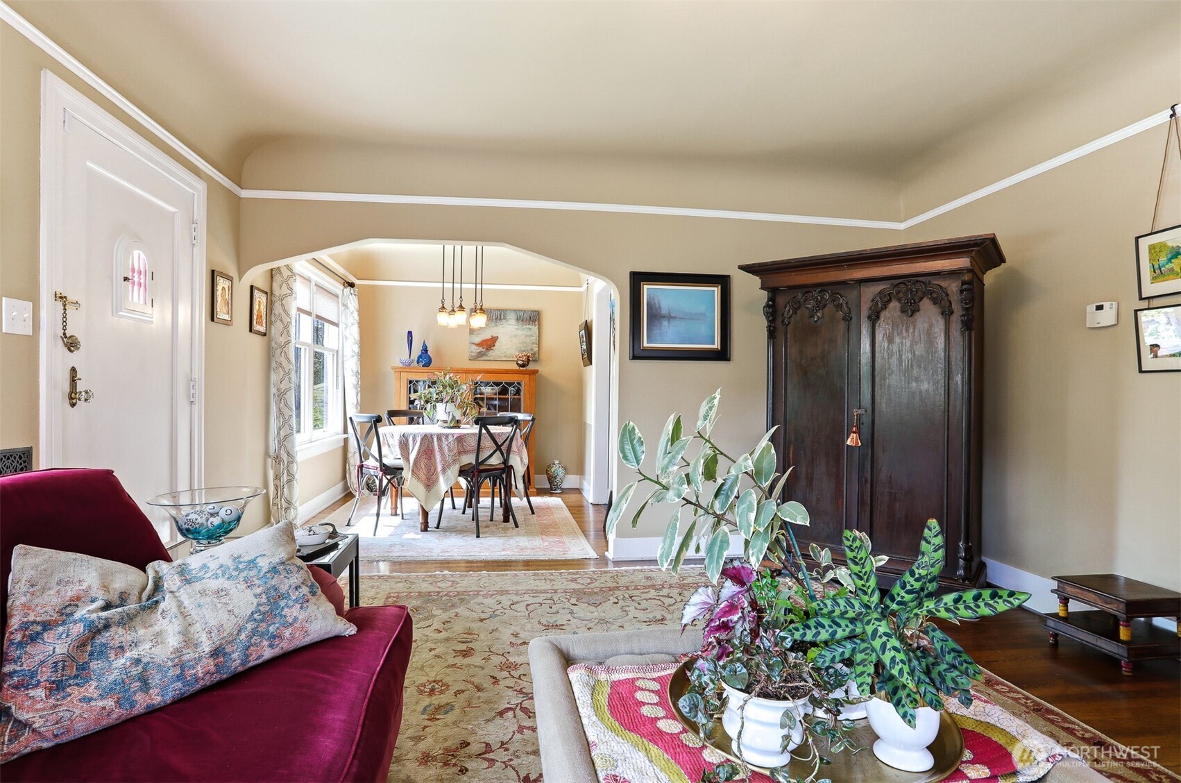 4830 S Orcas Street , Seattle, WA 98118