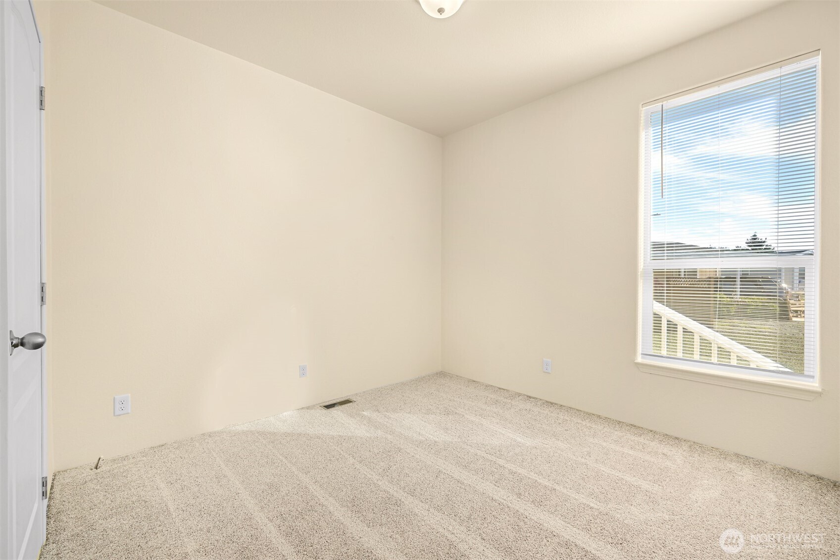 1120 S 25th Street #99, Mount Vernon, WA 98274