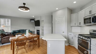 18637 172nd Place SE, Renton, WA 98058 - Photo 8