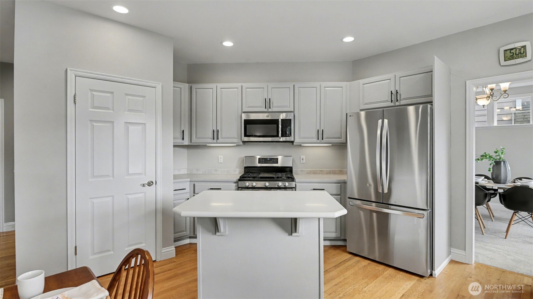 18637 172nd Place SE, Renton, WA 98058