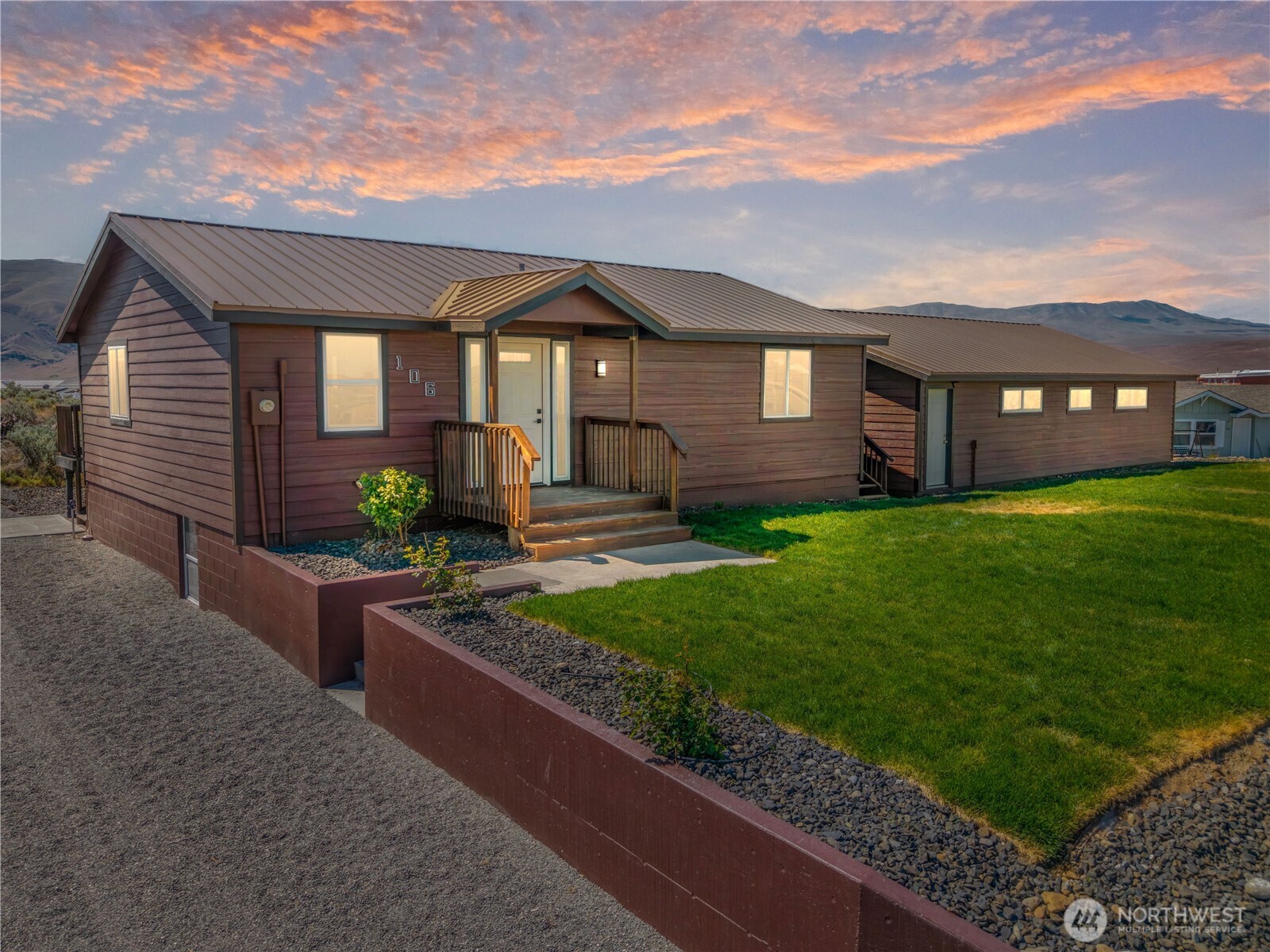 106 SW Yucca Place , Mattawa, WA 99349