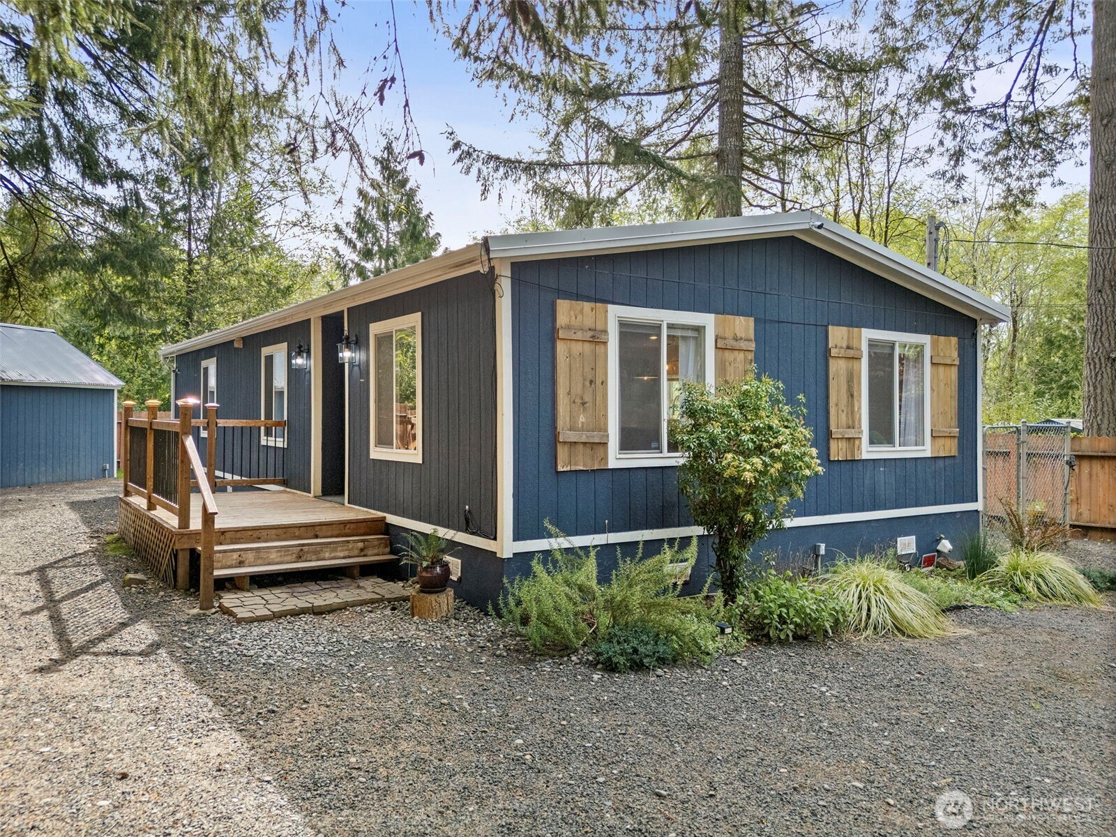 52 W Hamma Hamma Drive , Elma, WA 98541