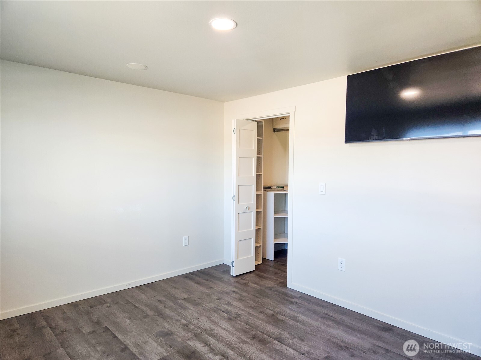 710 E 2nd Avenue , Odessa, WA 99159