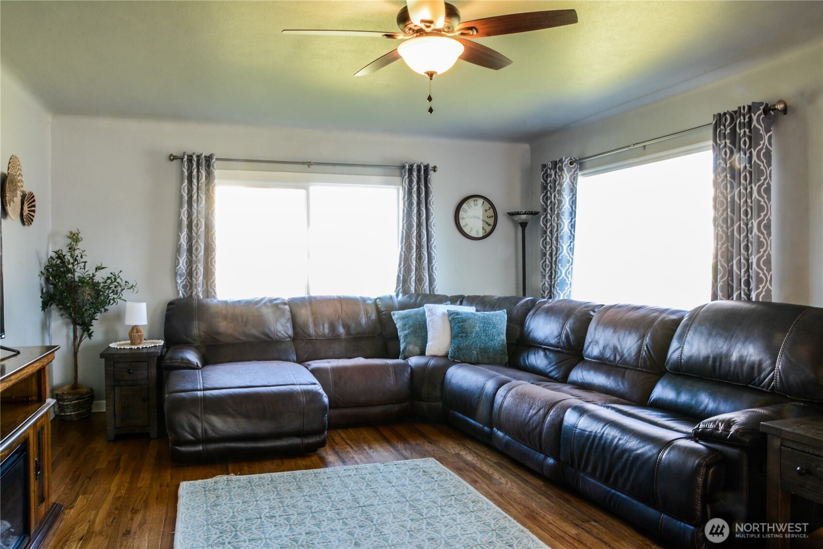 112 E 5th Street , Lind, WA 99341