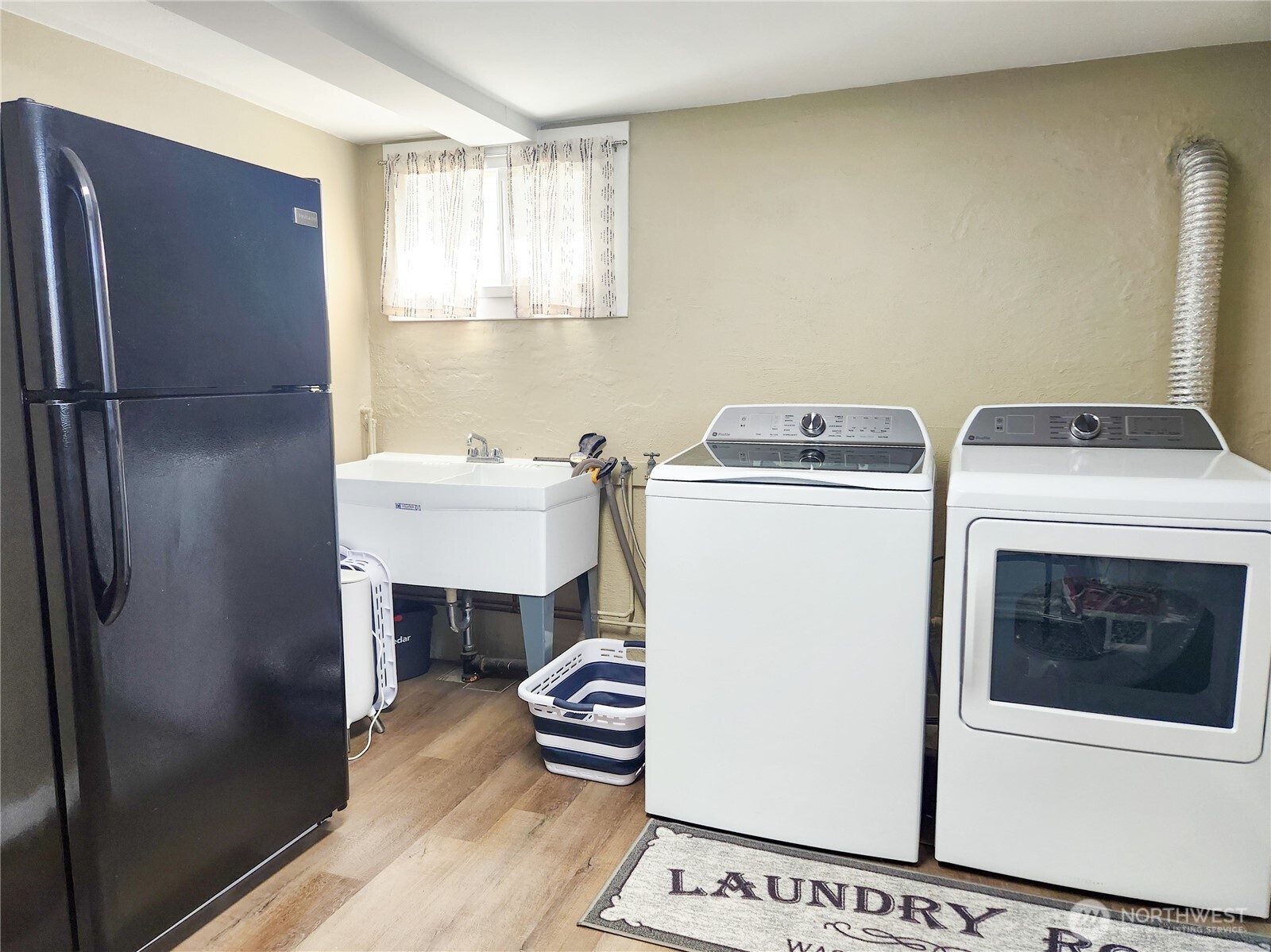 112 E 5th Street , Lind, WA 99341