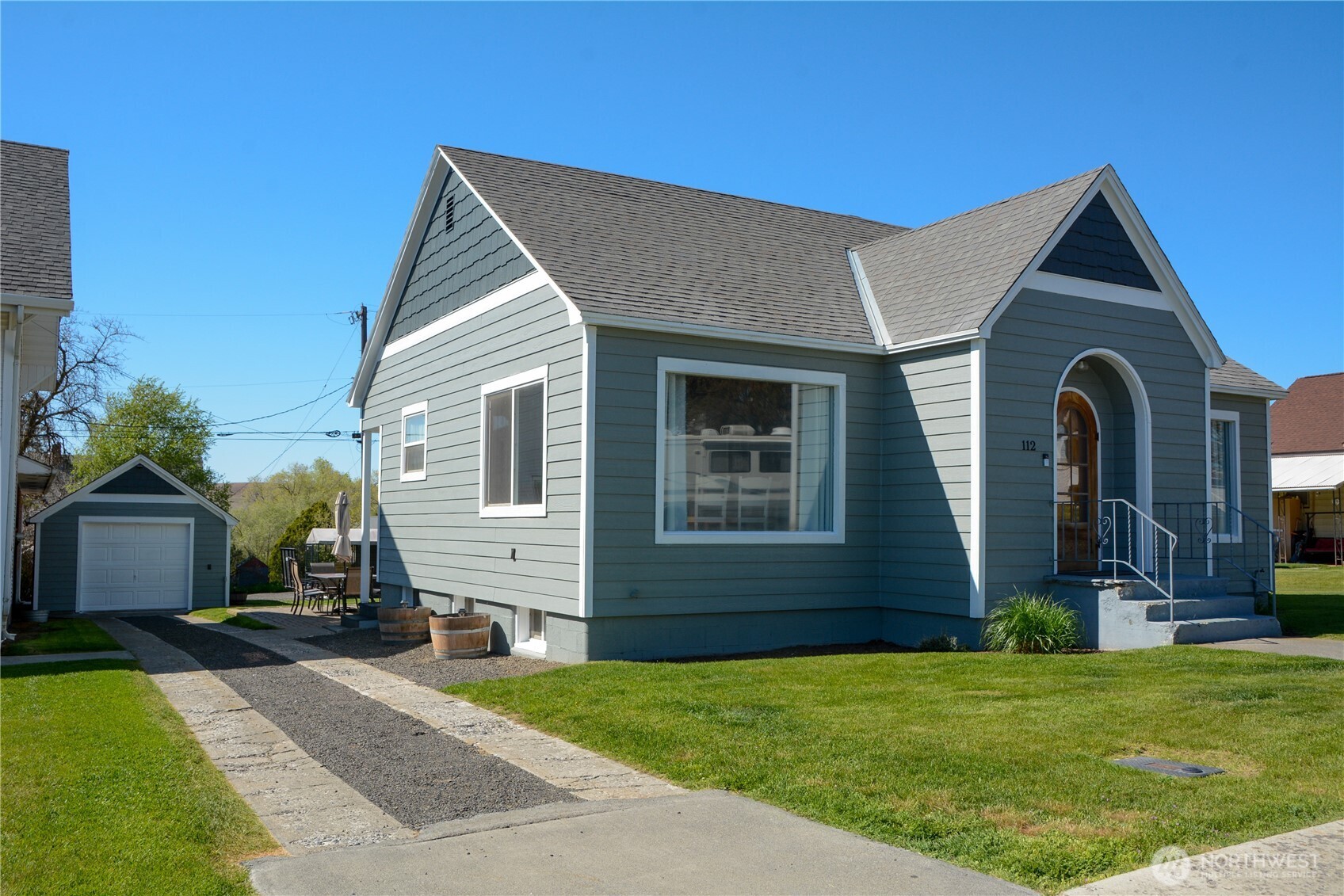 112 E 5th Street , Lind, WA 99341