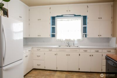 112 E 5th Street , Lind, WA 99341 - Photo 9