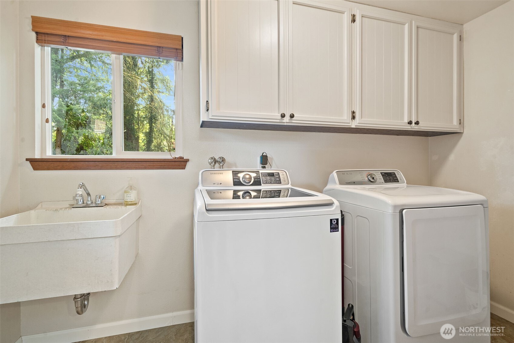 4930 Glendale Court SE, Olympia, WA 98501