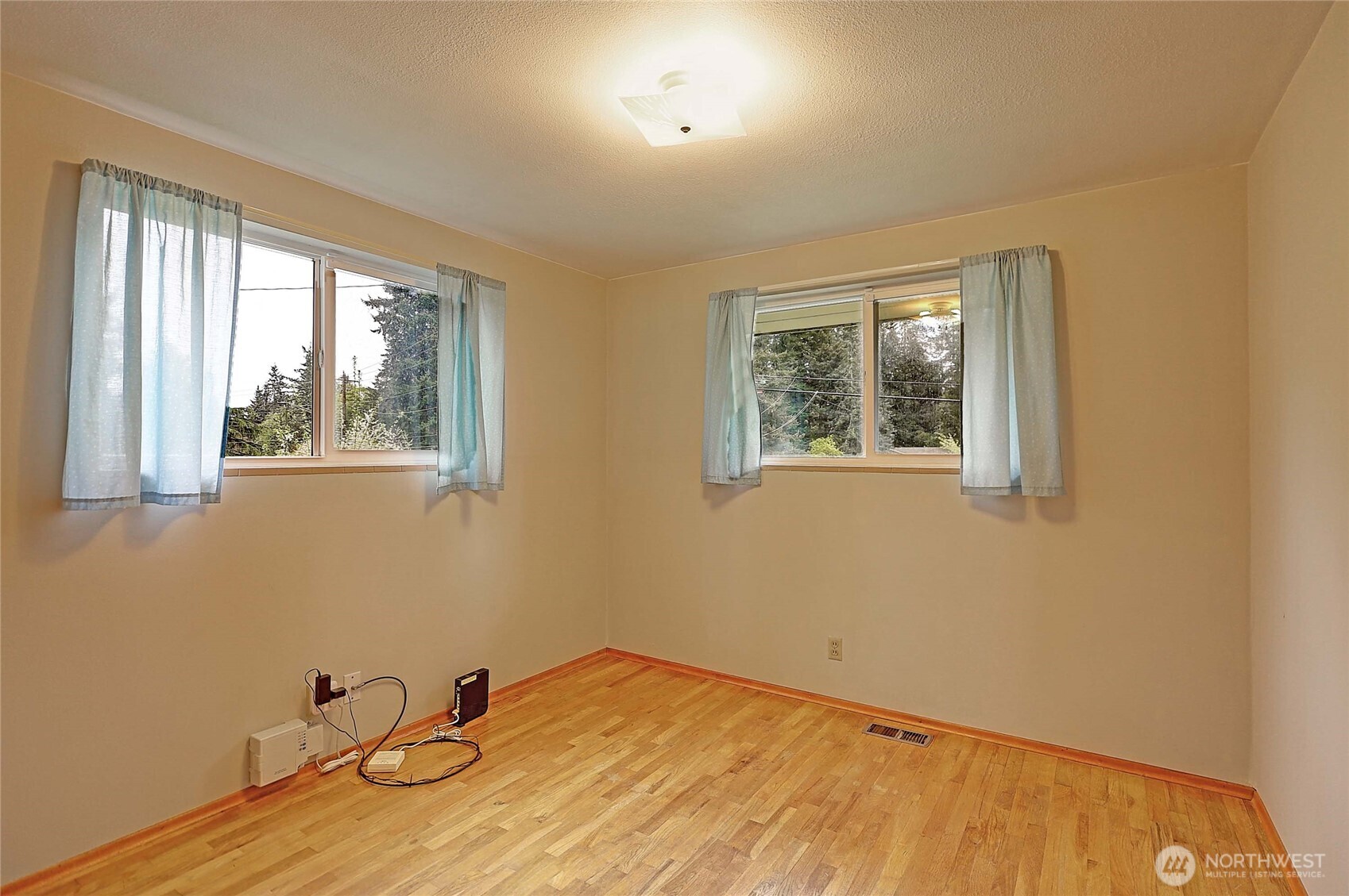 17810 Olympic View Drive , Edmonds, WA 98026