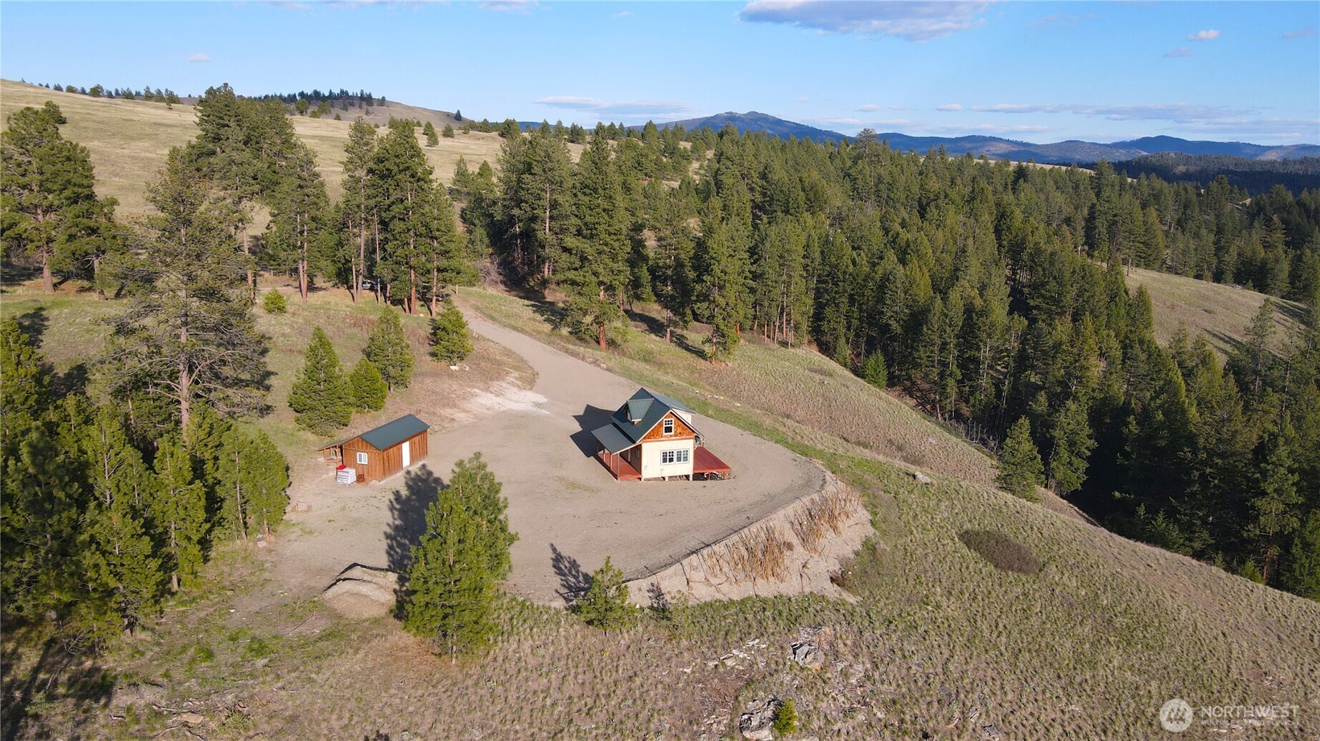 24 Greer Road , Oroville, WA 98859