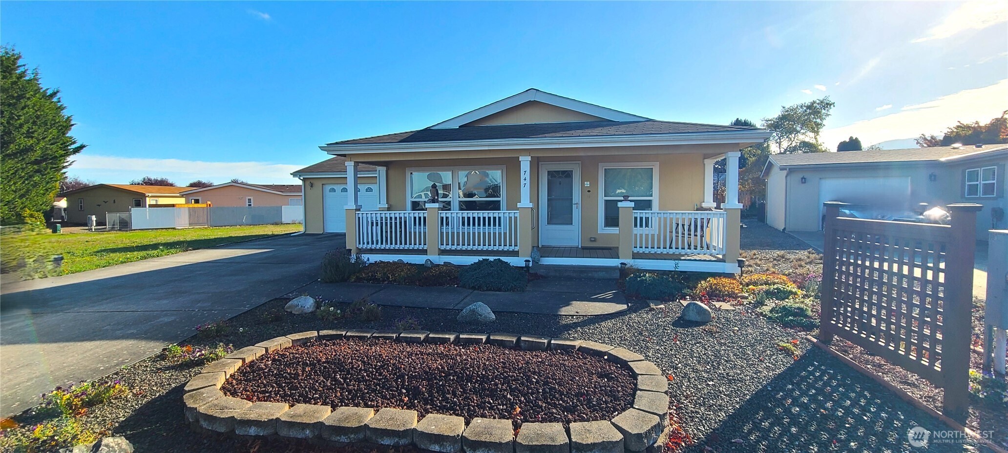 747 W Heritage Loop , Sequim, WA 98382